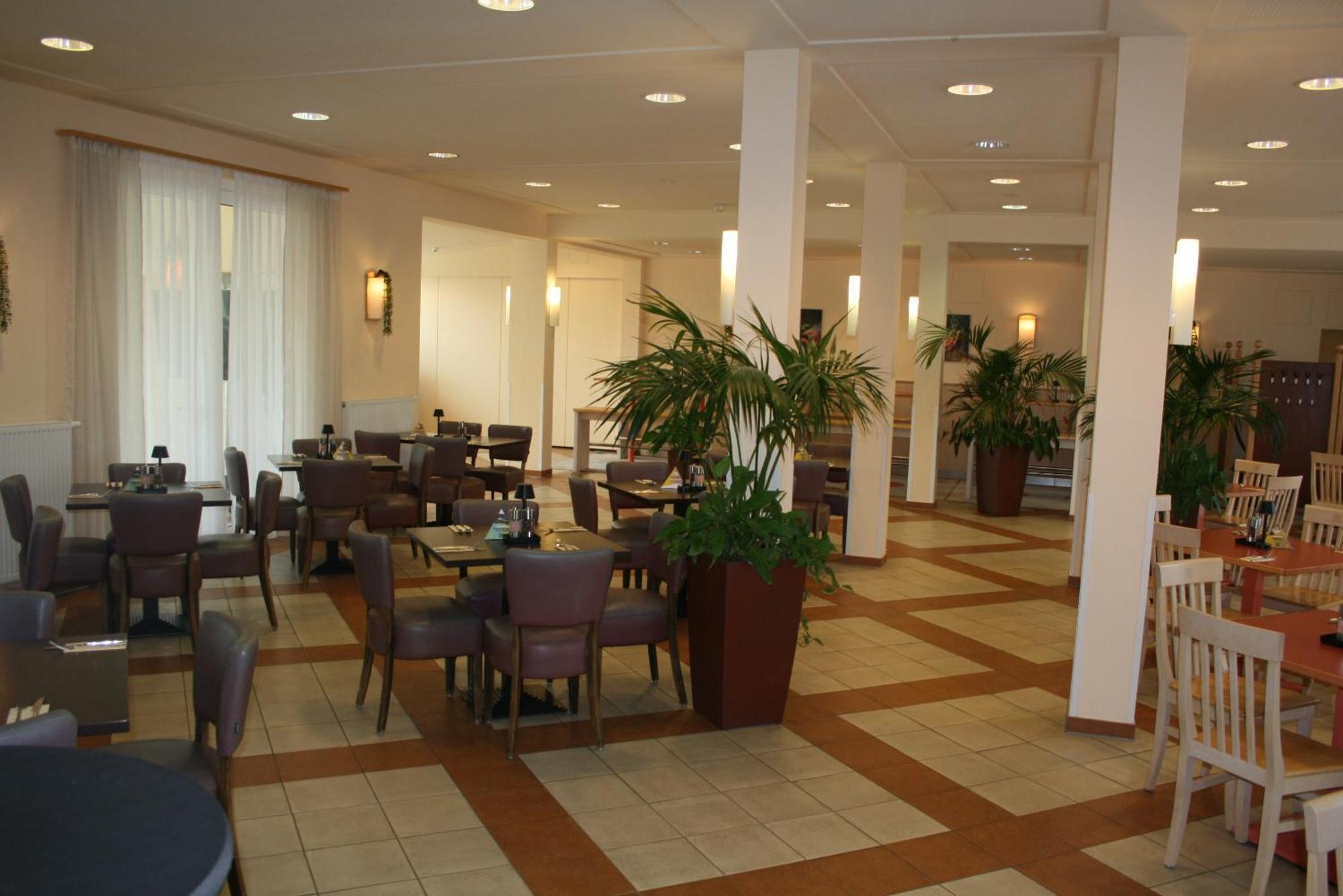 Jufa Hotel Im Brueckenkopfpark - Juelich 外观 照片